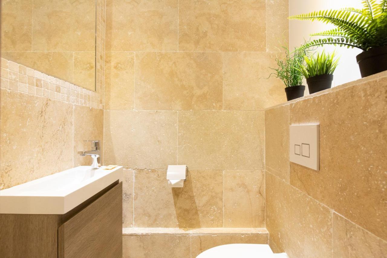 Cozy Nest Apartment คานส์ ภายนอก รูปภาพ