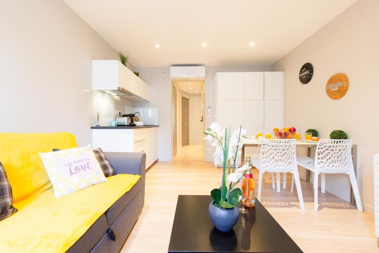 Cozy Nest Apartment คานส์ ภายนอก รูปภาพ