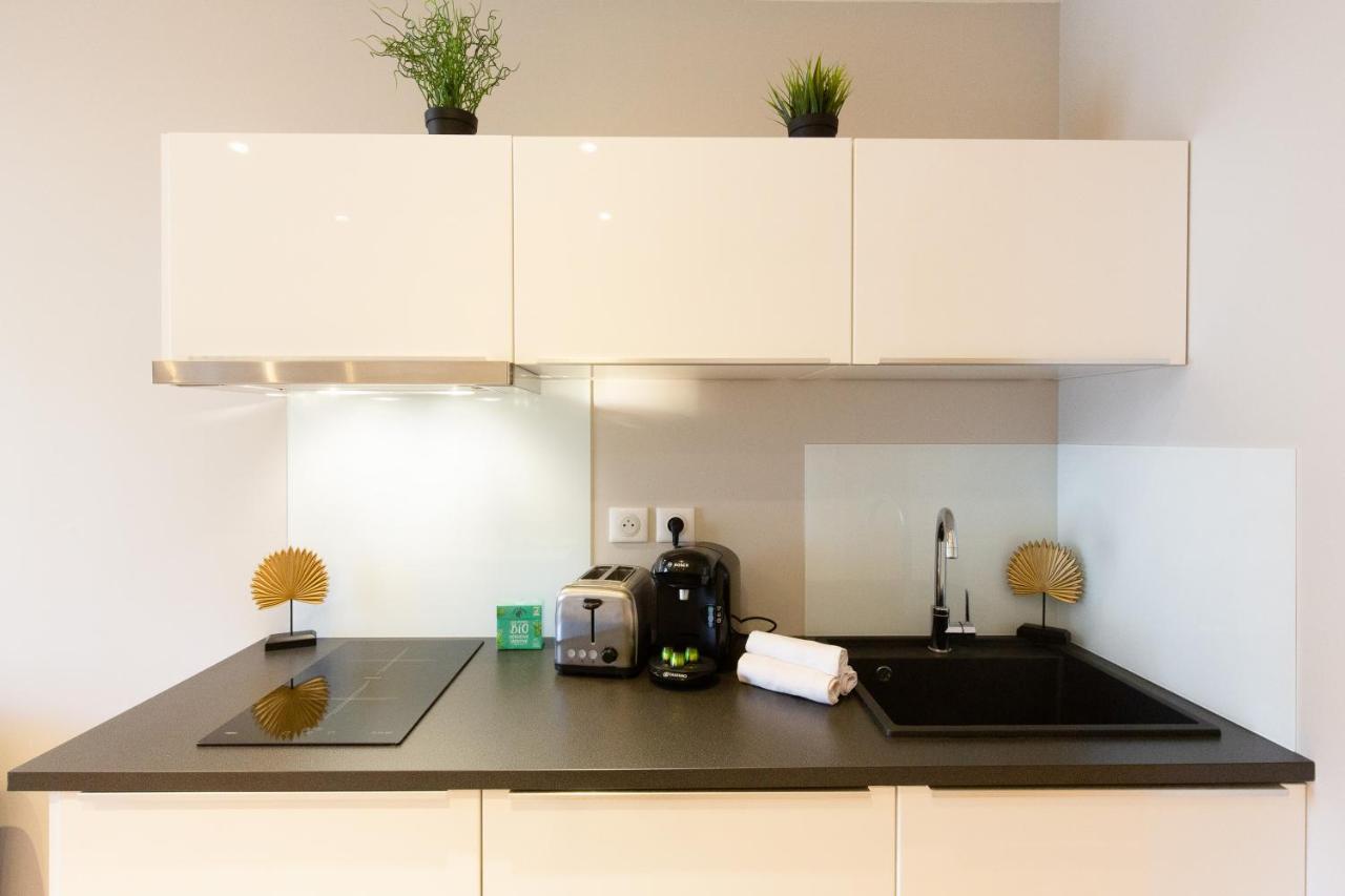 Cozy Nest Apartment คานส์ ภายนอก รูปภาพ