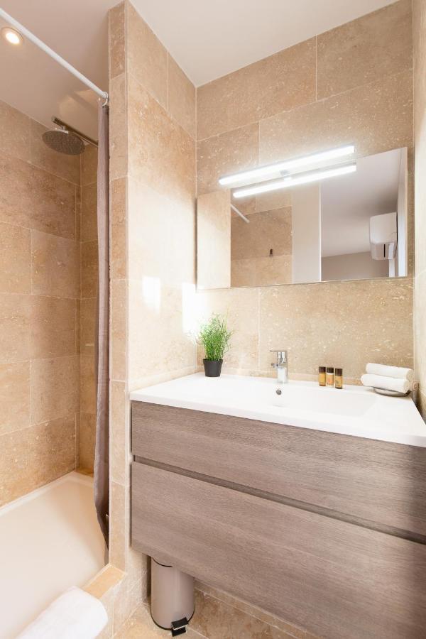 Cozy Nest Apartment คานส์ ภายนอก รูปภาพ